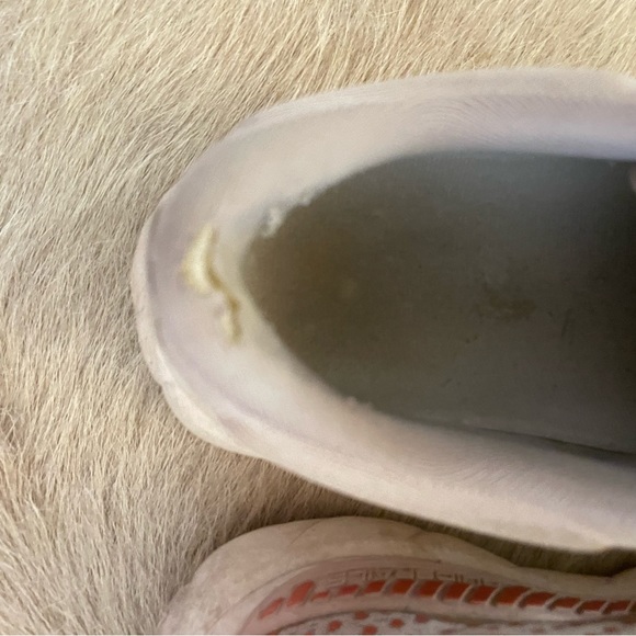 Brooks Adrenaline Running Shoes - Picture 4 of 8